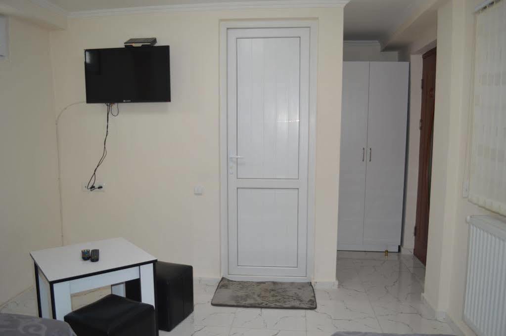 Paradise Hotel Tbilisi ภายนอก รูปภาพ