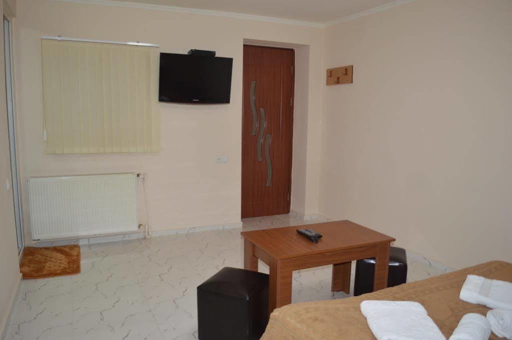 Paradise Hotel Tbilisi ภายนอก รูปภาพ