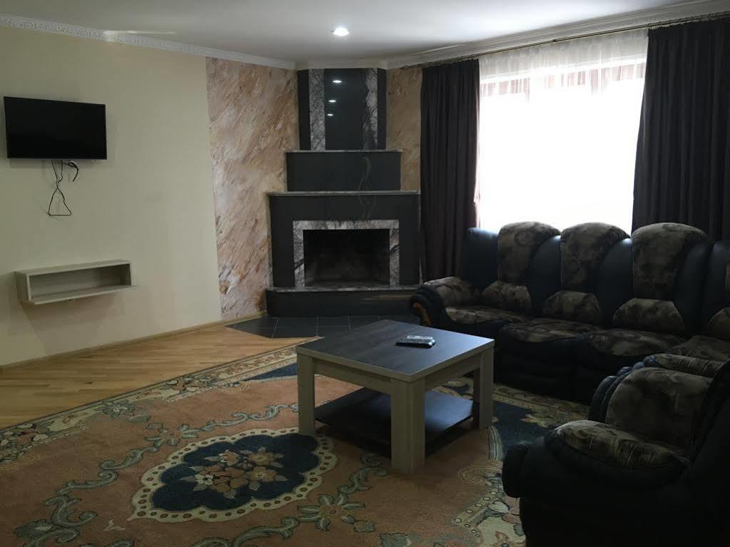 Paradise Hotel Tbilisi ภายนอก รูปภาพ